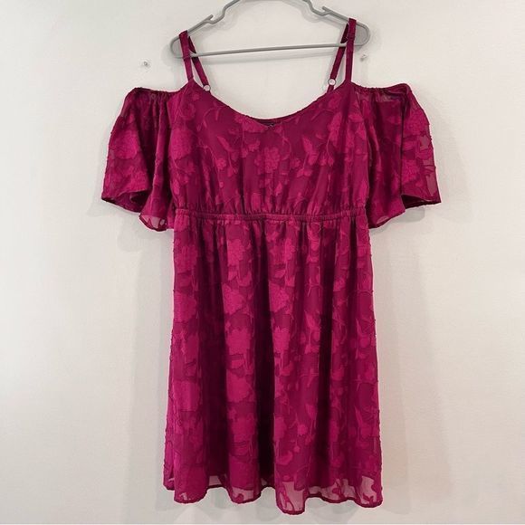 Torrid Burgundy Purple Floral Burnout Chiffon Cold Shoulder Dress 2X‎ - Picture 4 of 10